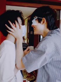 在车里做激烈运动